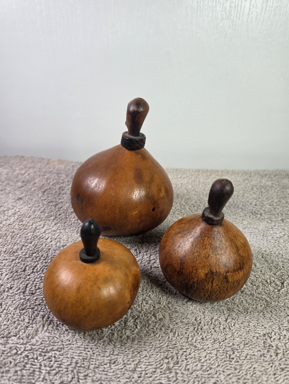 Set of 3 Traditional Calabash Medicine Containers With Wooden Stoppers - Picture 9 of 13